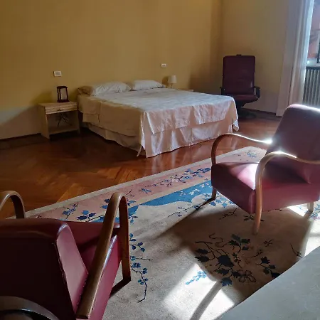 Ghia Bed and breakfast 3*