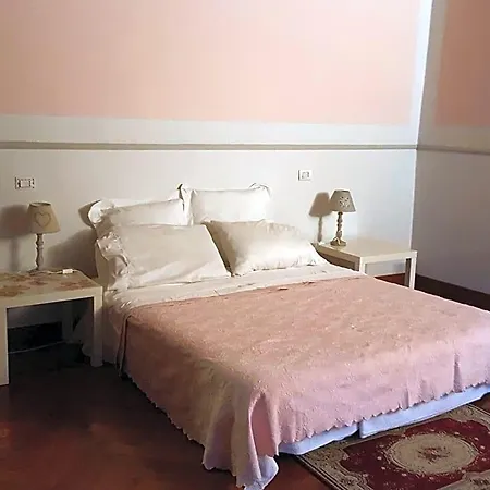 Bed and Breakfast Ghia 4*