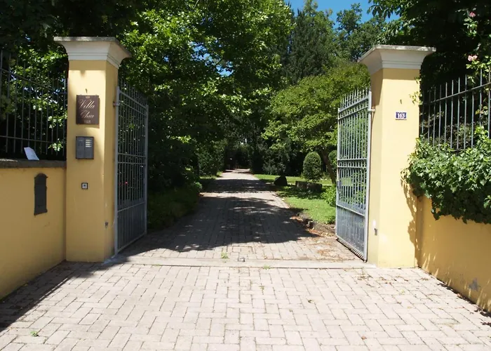 Oda ve Kahvaltı Ghia